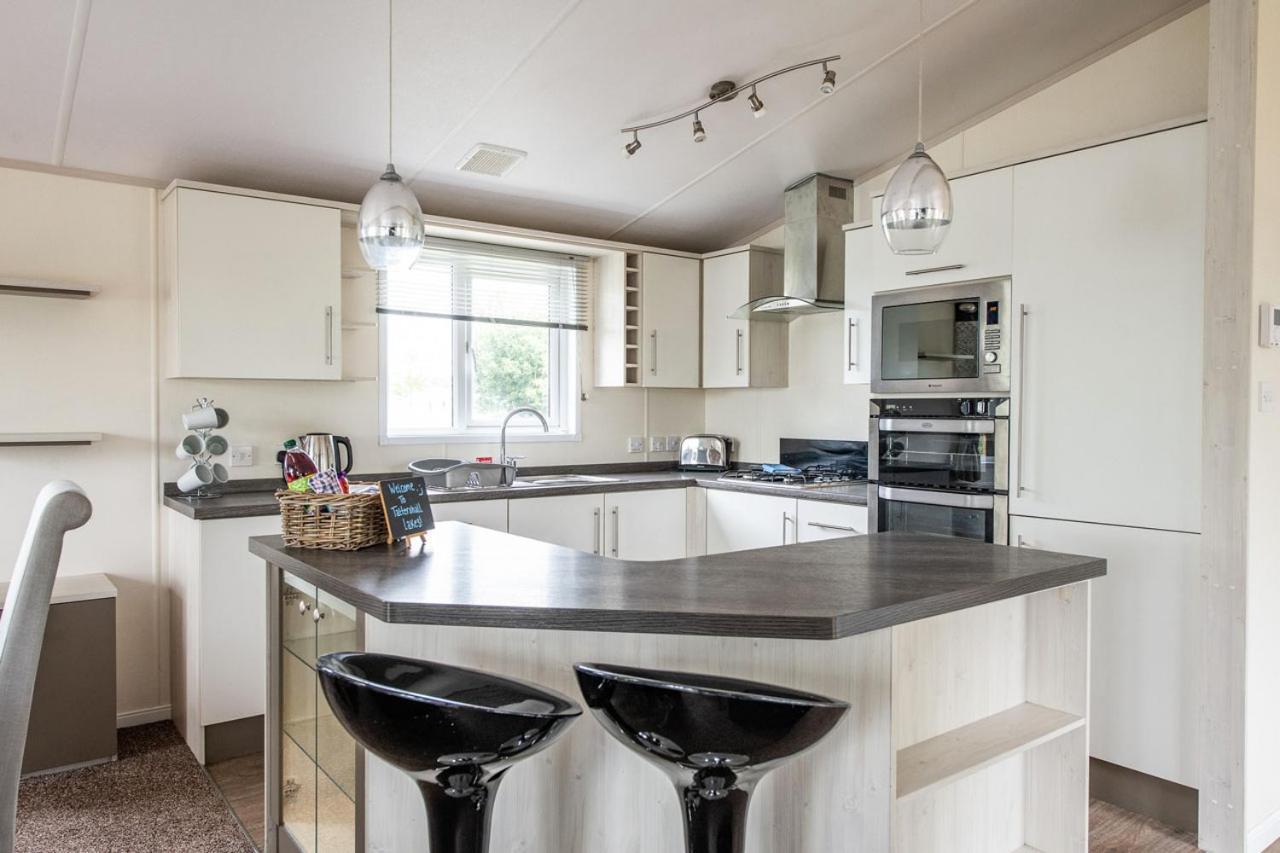 The Lakes Rookley ภายนอก รูปภาพ A typical interior of a static