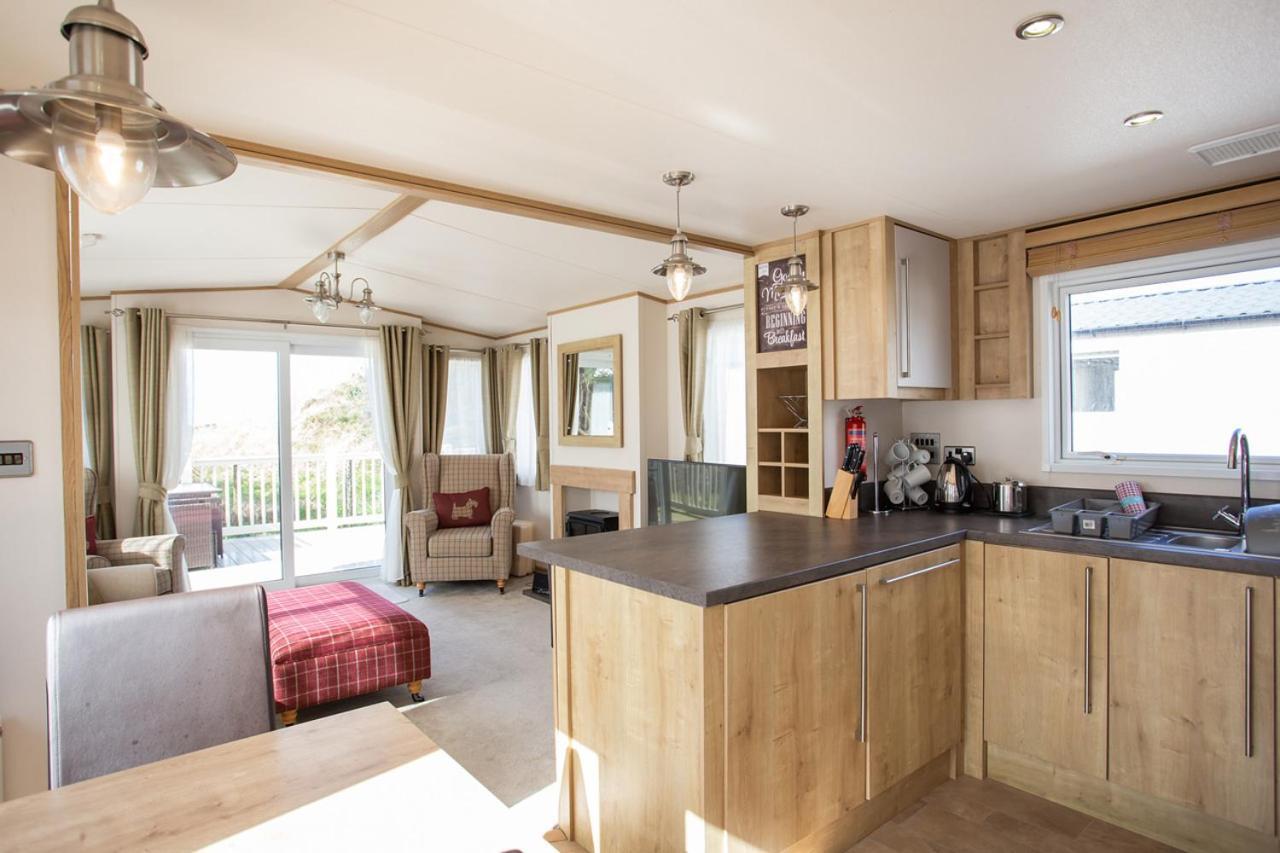 The Lakes Rookley ภายนอก รูปภาพ Interior of a static