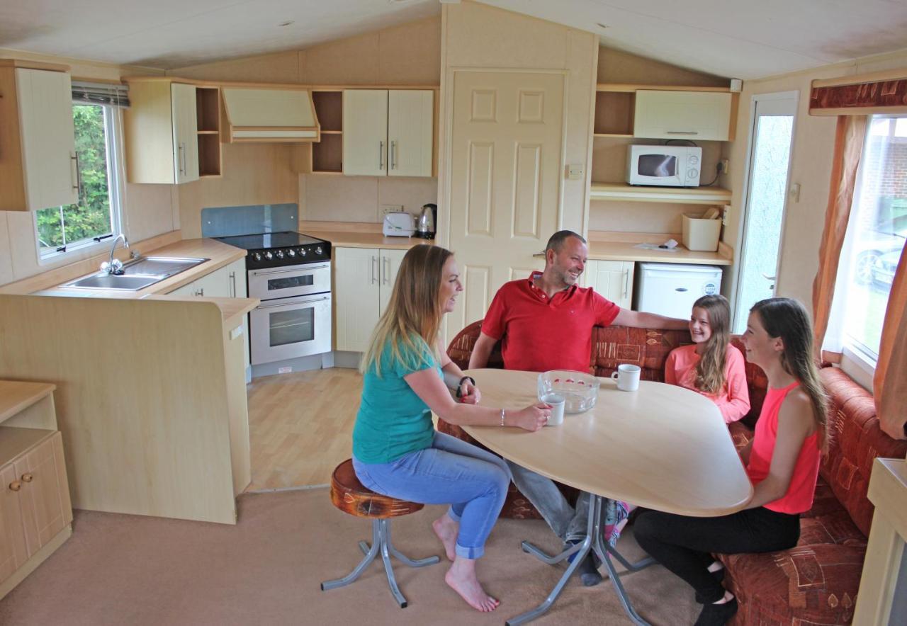 The Lakes Rookley ห้อง รูปภาพ Interior of a static